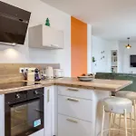 Les Mathurins F2 Unique Terrasse Parking Et Sport Apartment