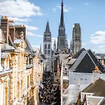 Apartment Les Mathurins F2 Unique Terrasse Parking Et Sport Rouen