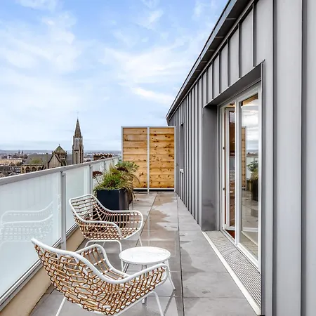 Les Mathurins F2 Unique Terrasse Parking Et Sport Apartment