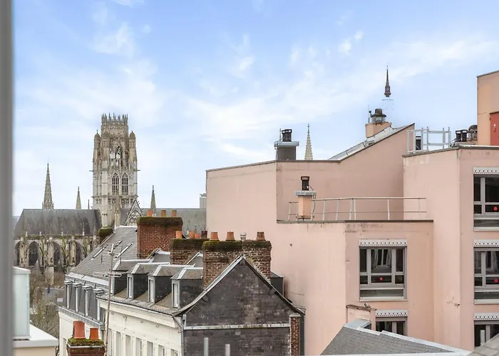 Les Mathurins F2 Unique Terrasse Parking Et Sport Appartement *