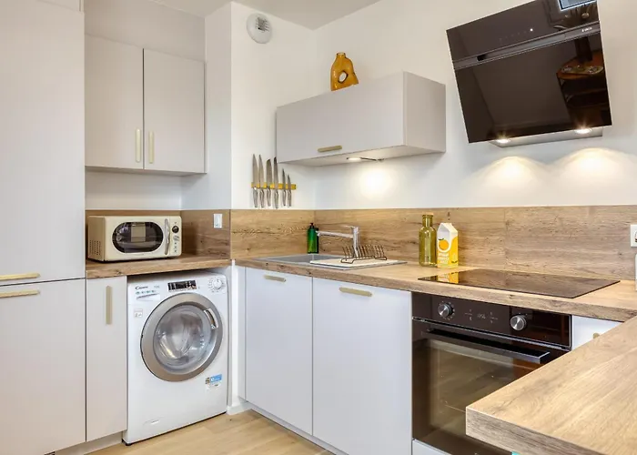 Appartement Les Mathurins F2 Unique Terrasse Parking Et Sport *