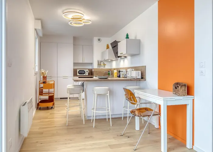 Les Mathurins F2 Unique Terrasse Parking Et Sport Appartement